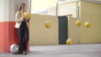 Maxime Baile Bijoute Production LMC Elle lance le ballon de basket